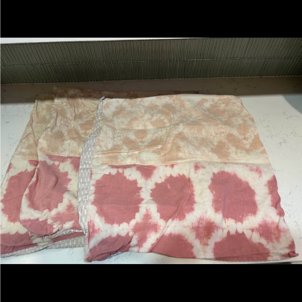 Anthropologie Square Pink and Cream Tie-Dye Pillowcases (Set of 3)